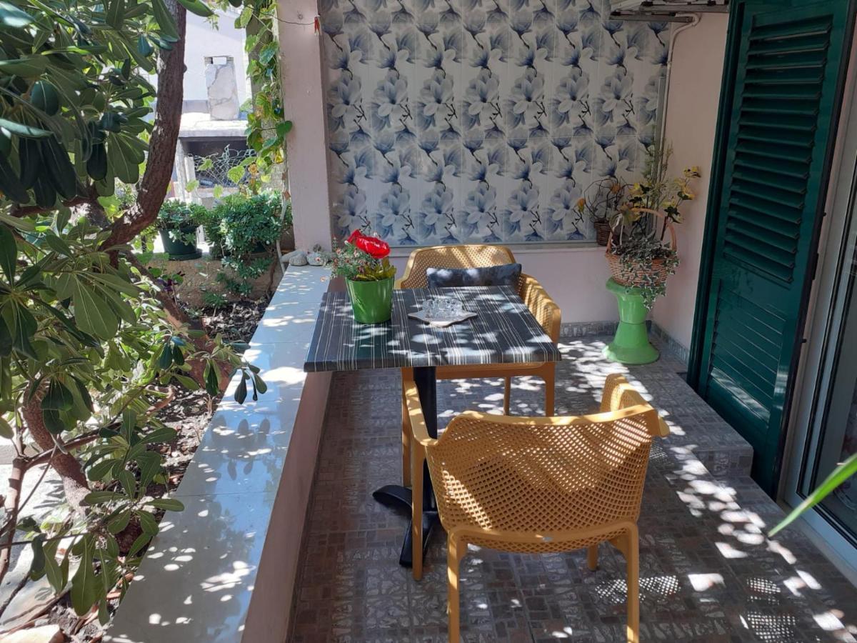 Guest House Damir Makarska Eksteriør billede