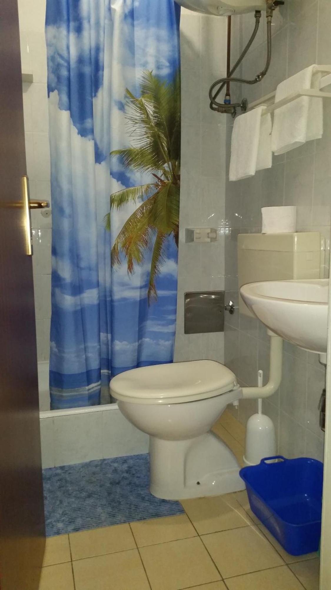 Guest House Damir Makarska Eksteriør billede