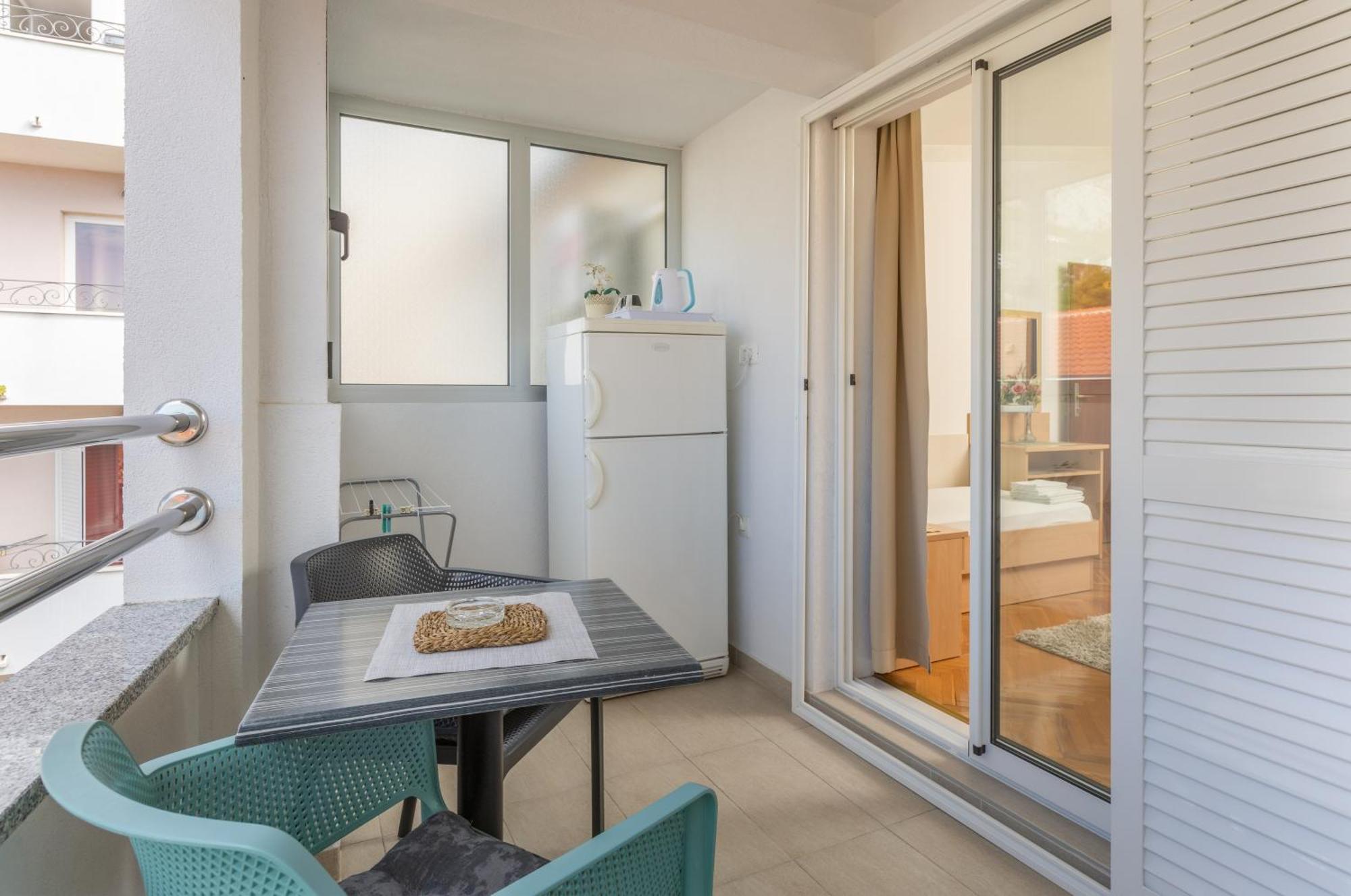 Guest House Damir Makarska Eksteriør billede