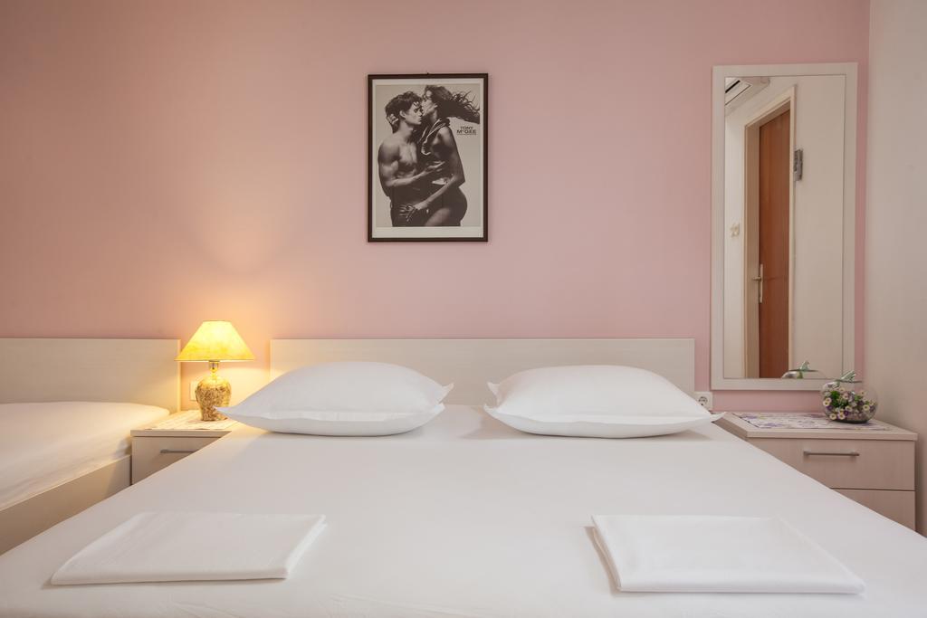 Guest House Damir Makarska Eksteriør billede